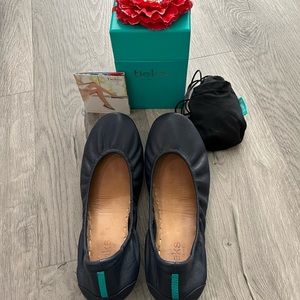 Tieks Ballet Flats-California Navy Blue-sz 8